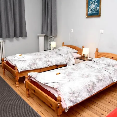 Santa Guest house 2*